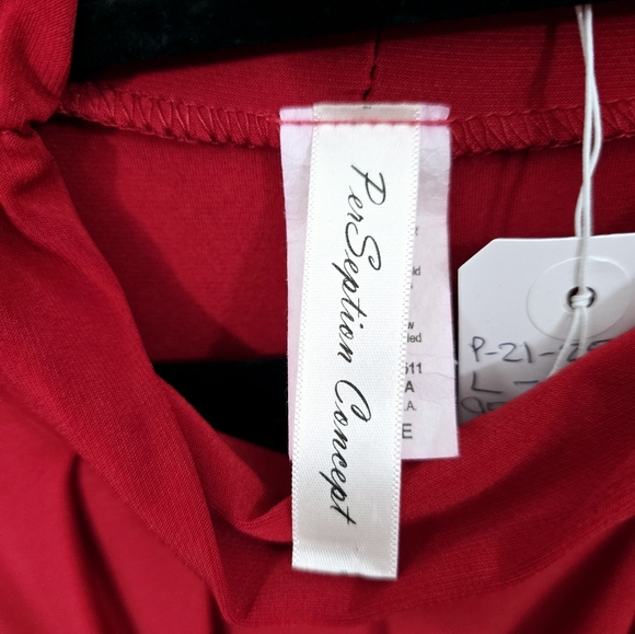 Perception Sleeveless Red Blouse - Picture 8 of 9